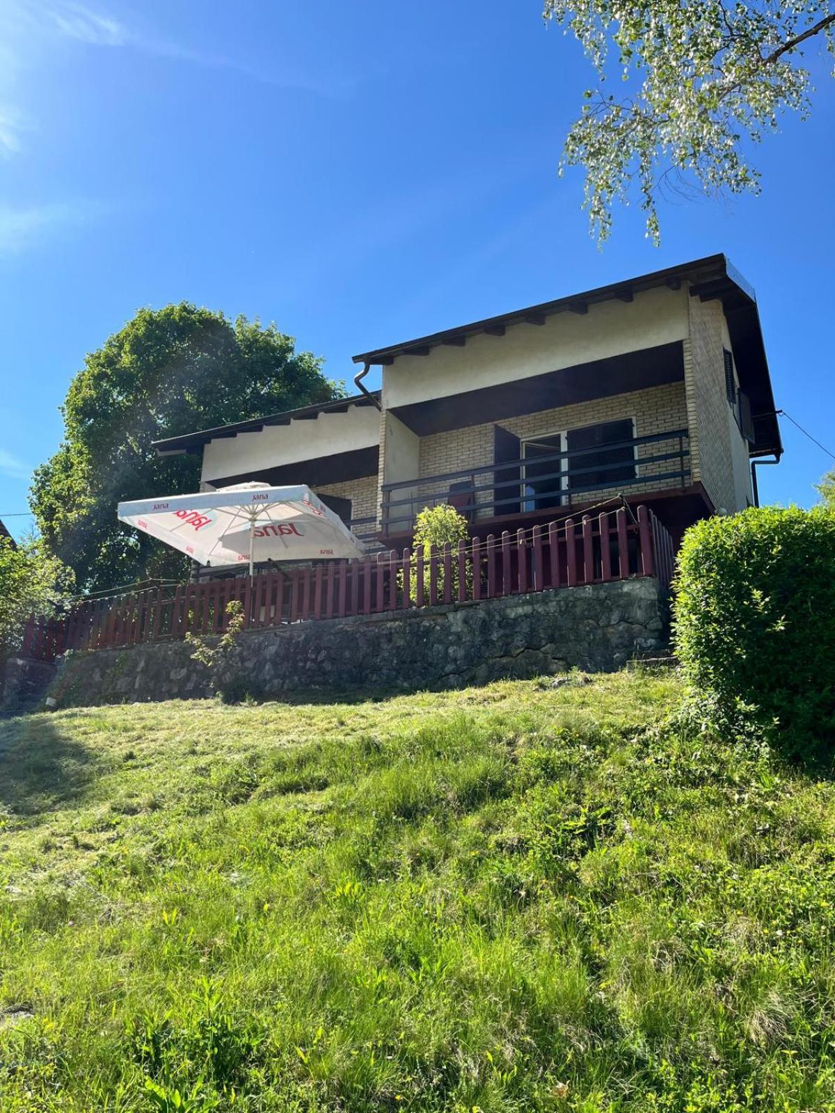 דוגה רסה Family & Friends Apartments - Mreznica מראה חיצוני תמונה